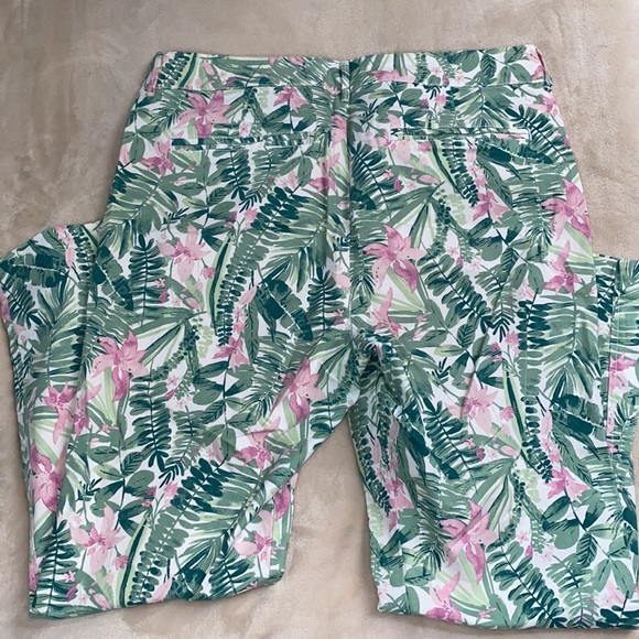 Old Navy Pixie Pant in Fun Print size 14 regular - Picture 2 of 4